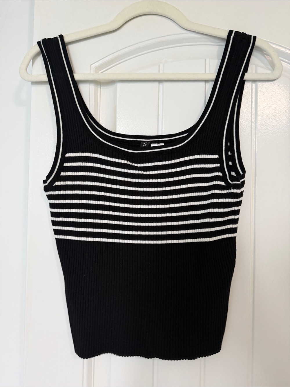 H&M Black and White Ribbed Striped Tank Top
